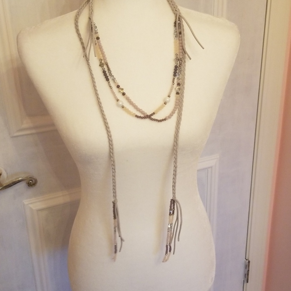 Lavender beaded lasso necklace - Picture 5 of 8